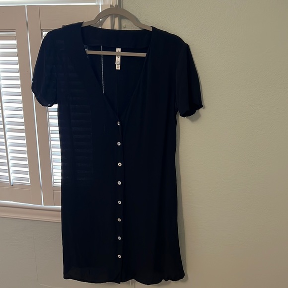 Black button up RVCA dress - Picture 1 of 2